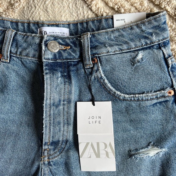 Zara Mid-Rise Denim Shorts - sz 4 - Picture 5 of 5